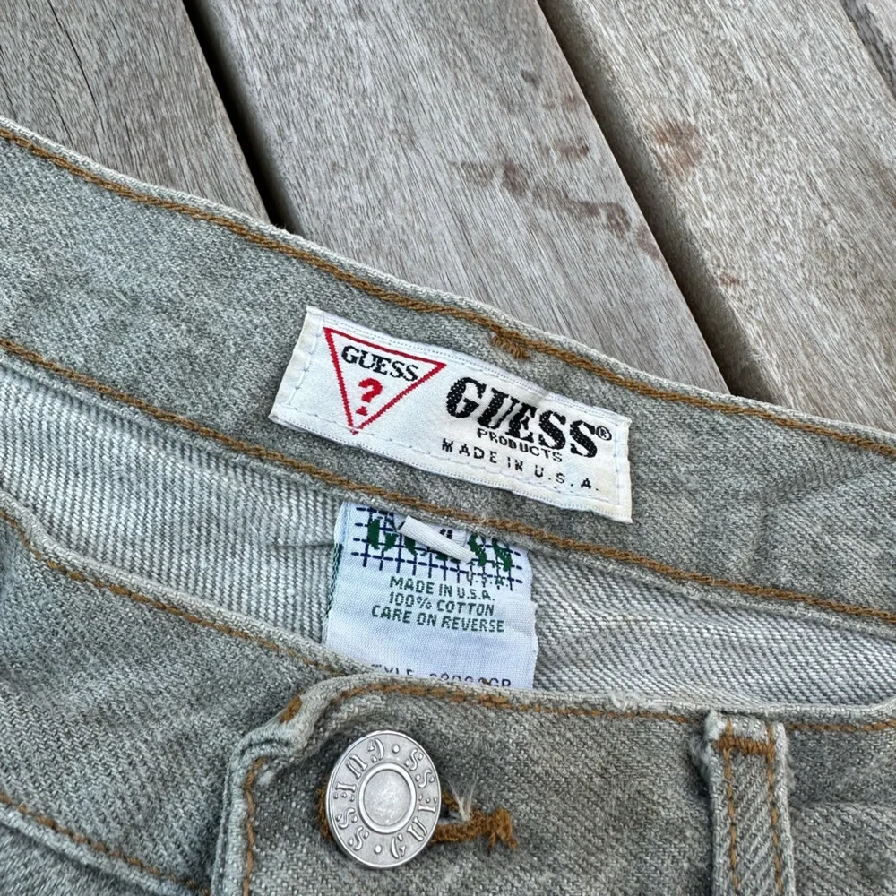 Vintage 80’s Guess shorts size 34” - Picture 3 of 6